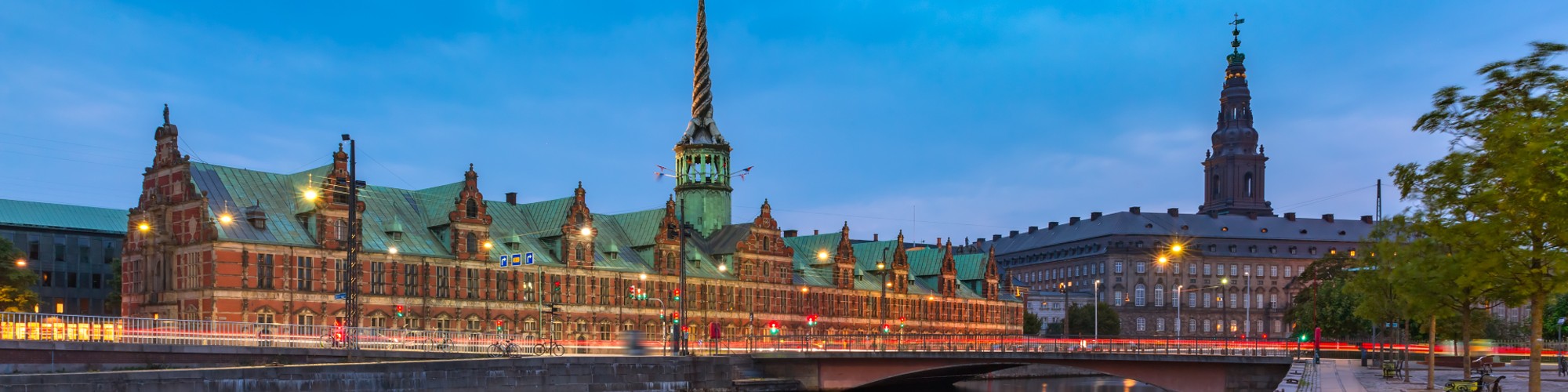 Billede af Børsen og Christiansborg