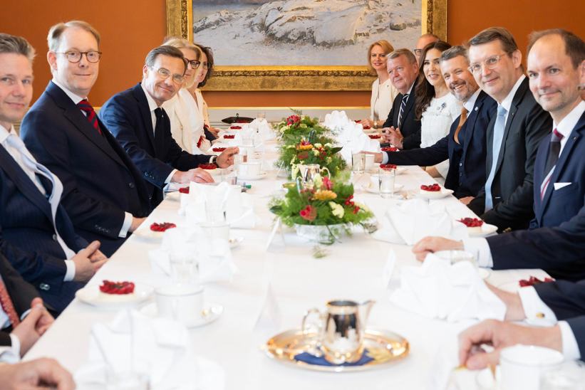 DK + SE politikere + DK Kongepar + Kristina